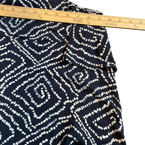 Loft Outlet Navy Ruffle Tank Top Size M - Picture 7 of 7